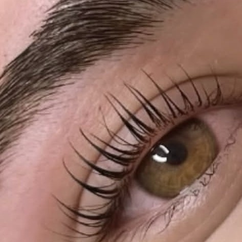 Lash Lift coréen réalisé par Julie B. chez Studio by Ju à Arras, pose 4